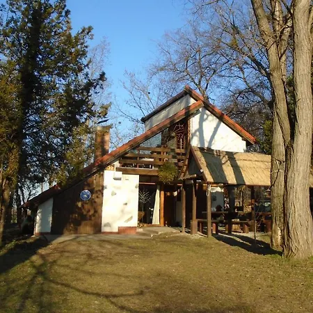 Chalet Cozy 2 - Bedroom House Close To The River Danube